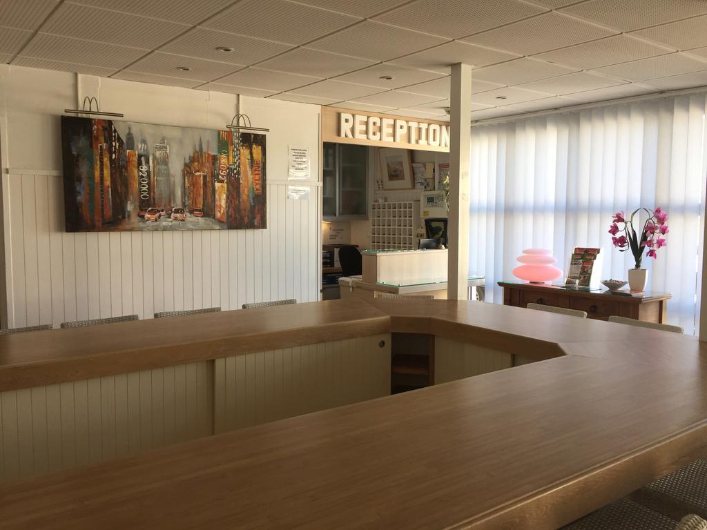 Fasthotel Toulon Cuers Ngoại thất bức ảnh