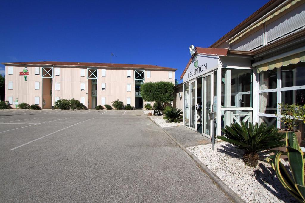 Fasthotel Toulon Cuers Ngoại thất bức ảnh