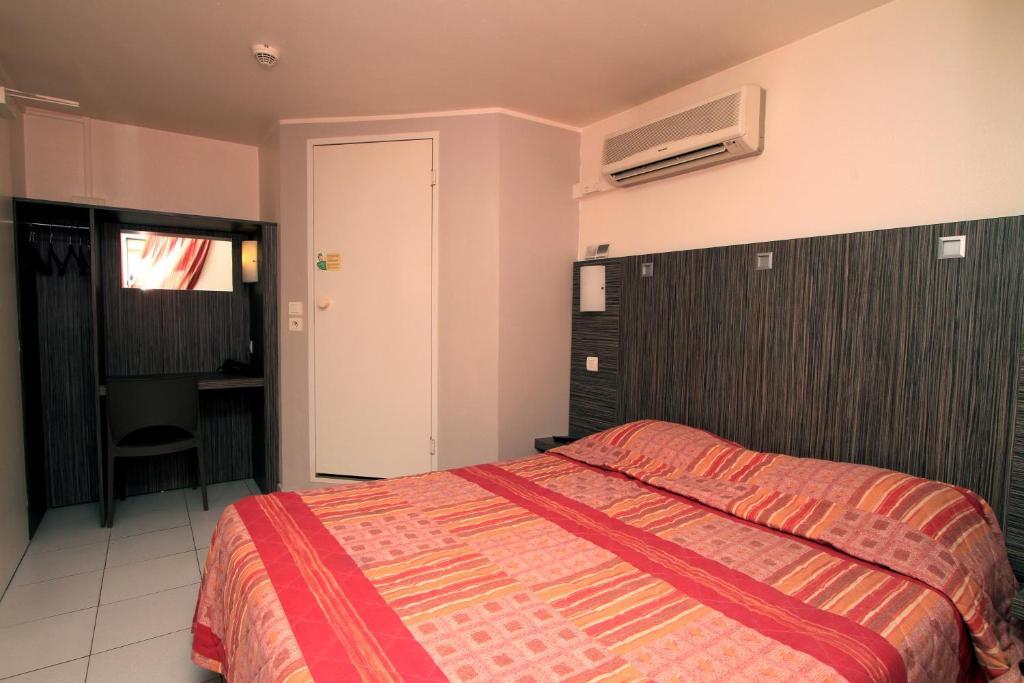 Fasthotel Toulon Cuers Ngoại thất bức ảnh