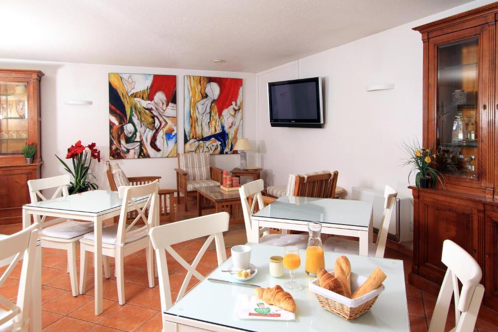 Fasthotel Toulon Cuers Ngoại thất bức ảnh